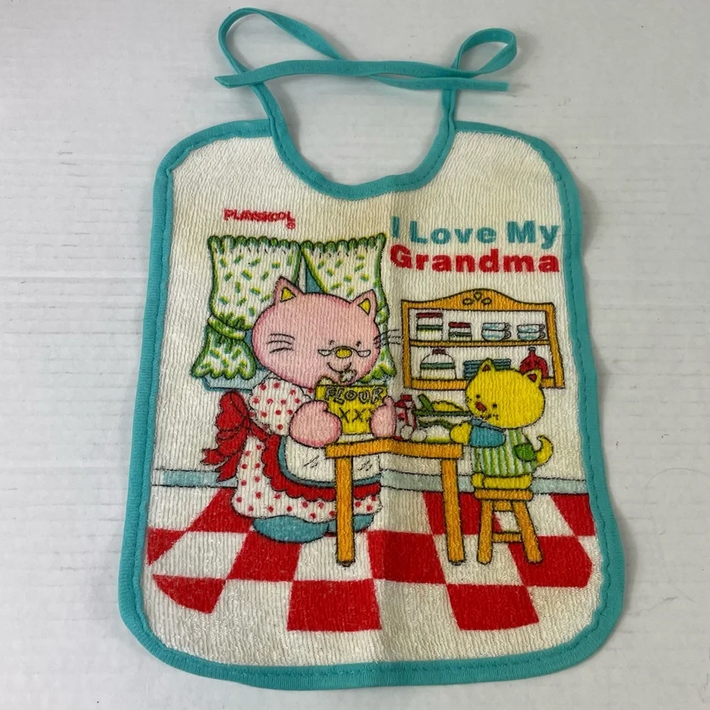 Vintage 1980s Playskool “I Love My Grandma” Baby Bib Baking Cats Kittens Cooking